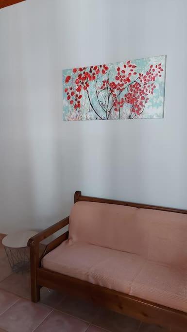 Colorful 2-Bedroom House In جايوس المظهر الخارجي الصورة